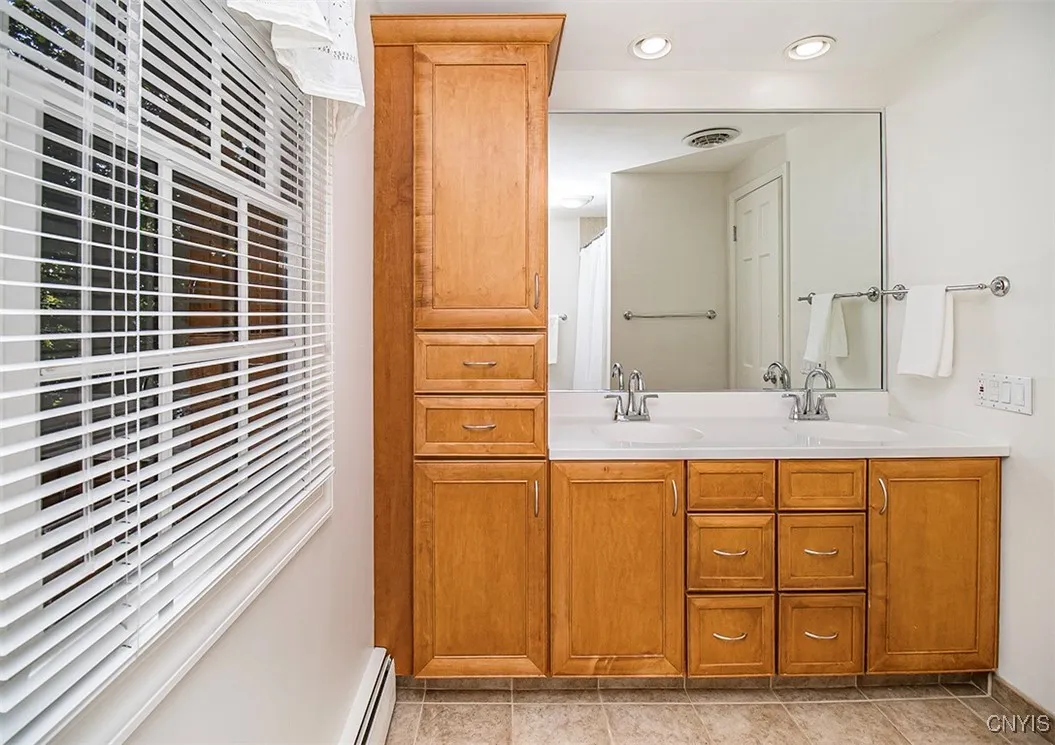 4852 Carey Drive, Manlius, New York 13104, Manlius, New York 13104, 4 Bedrooms Bedrooms, 13 Rooms Rooms,2 BathroomsBathrooms,Residential,For Sale,4852 Carey Drive, Manlius, New York 13104,S1625463