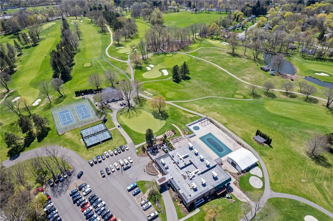 18 Eagle Hollow, Perinton, New York 14526, Perinton, New York 14526, 3 Bedrooms Bedrooms, 6 Rooms Rooms,2 BathroomsBathrooms,Residential,For Sale,18 Eagle Hollow, Perinton, New York 14526,R1625238