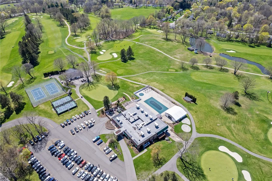 18 Eagle Hollow, Perinton, New York 14526, Perinton, New York 14526, 3 Bedrooms Bedrooms, 6 Rooms Rooms,2 BathroomsBathrooms,Residential,For Sale,18 Eagle Hollow, Perinton, New York 14526,R1625238