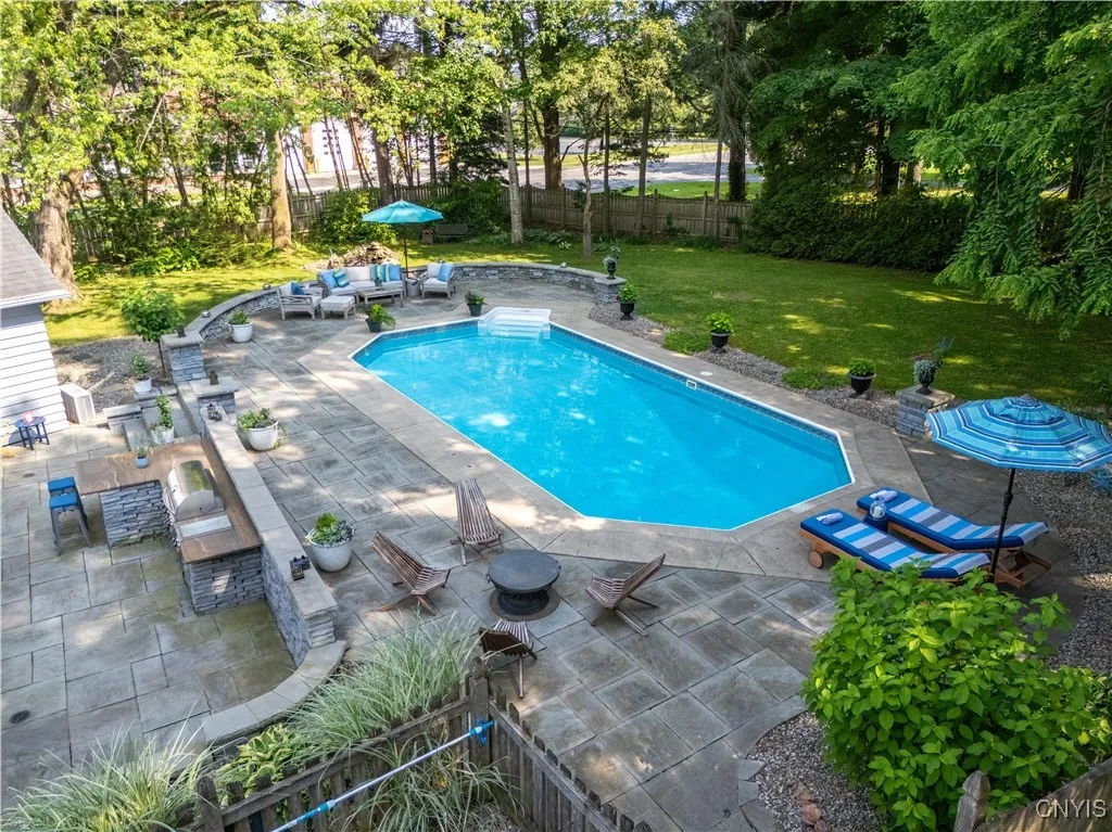 81 West Genesee Street, Skaneateles, New York 1315, Skaneateles, New York 13152, 4 Bedrooms Bedrooms, 12 Rooms Rooms,2 BathroomsBathrooms,Residential,For Sale,81 West Genesee Street, Skaneateles, New York 1315,S1620654