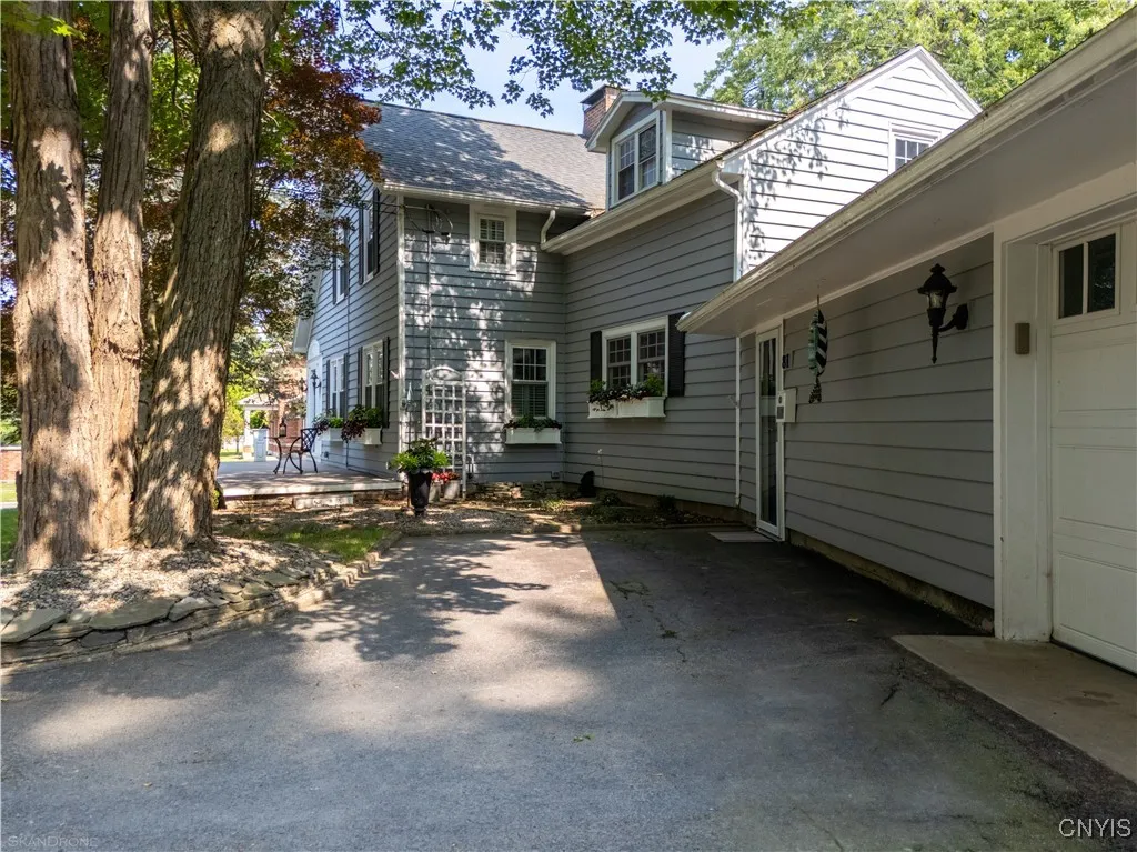 81 West Genesee Street, Skaneateles, New York 1315, Skaneateles, New York 13152, 4 Bedrooms Bedrooms, 12 Rooms Rooms,2 BathroomsBathrooms,Residential,For Sale,81 West Genesee Street, Skaneateles, New York 1315,S1620654