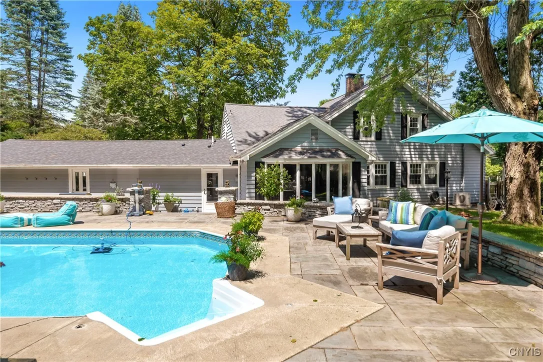 81 West Genesee Street, Skaneateles, New York 1315, Skaneateles, New York 13152, 4 Bedrooms Bedrooms, 12 Rooms Rooms,2 BathroomsBathrooms,Residential,For Sale,81 West Genesee Street, Skaneateles, New York 1315,S1620654