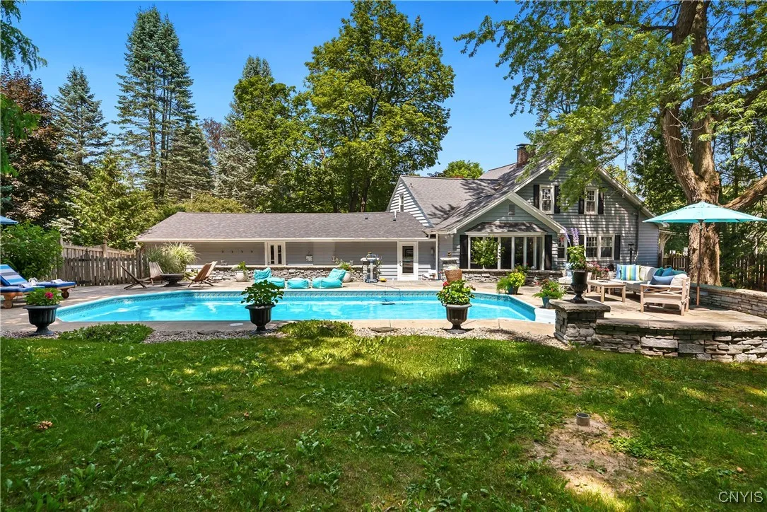 81 West Genesee Street, Skaneateles, New York 1315, Skaneateles, New York 13152, 4 Bedrooms Bedrooms, 12 Rooms Rooms,2 BathroomsBathrooms,Residential,For Sale,81 West Genesee Street, Skaneateles, New York 1315,S1620654