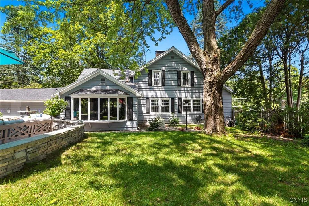 81 West Genesee Street, Skaneateles, New York 1315, Skaneateles, New York 13152, 4 Bedrooms Bedrooms, 12 Rooms Rooms,2 BathroomsBathrooms,Residential,For Sale,81 West Genesee Street, Skaneateles, New York 1315,S1620654