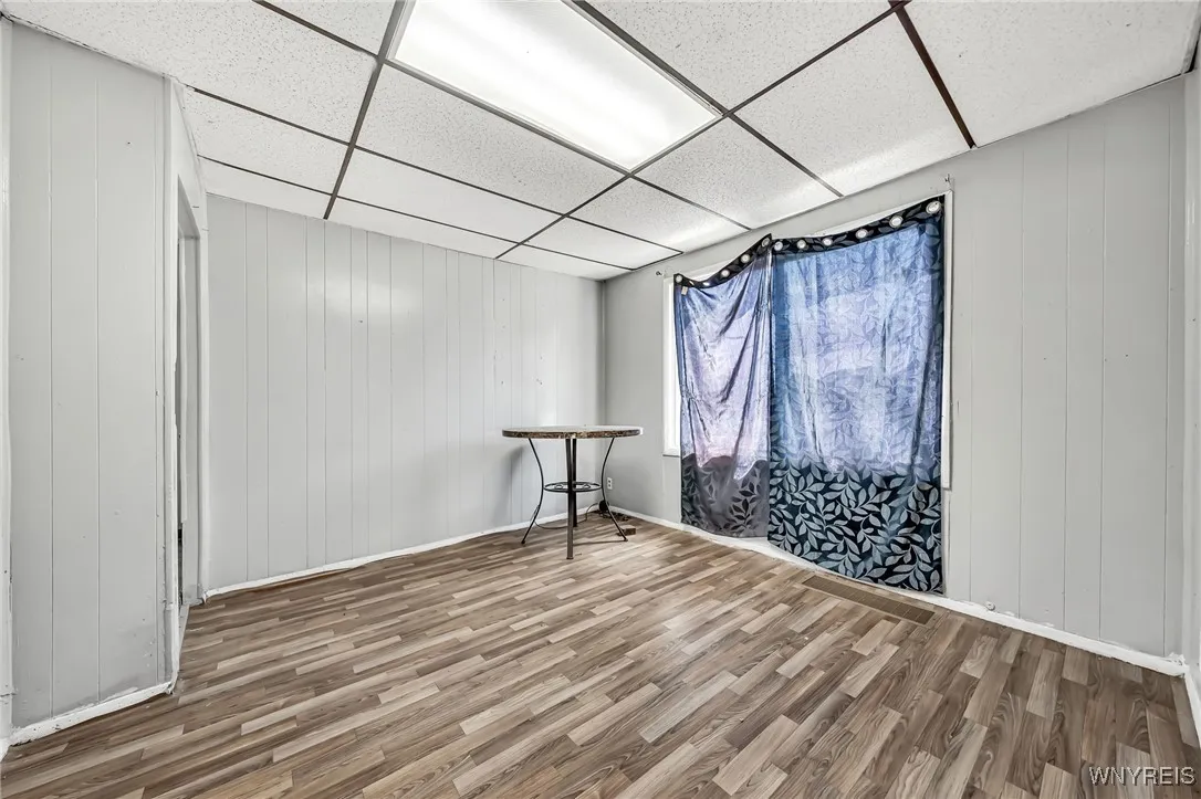 955 Tonawanda Street, Buffalo, New York 14207, Buffalo, New York 14207, 9 Bedrooms Bedrooms, ,4 BathroomsBathrooms,Residential,For Sale,955 Tonawanda Street, Buffalo, New York 14207,B1623648
