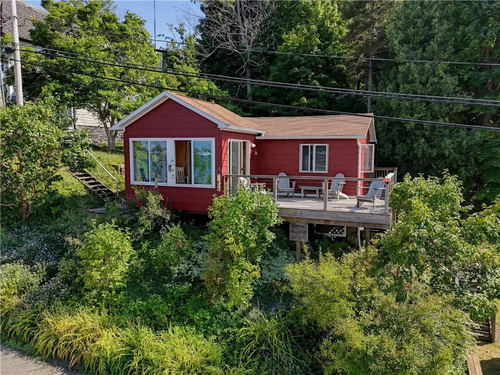 8258 S Shore Road, Sodus, New York 14555, Sodus, New York 14555, 1 Bedroom Bedrooms, 3 Rooms Rooms,1 BathroomBathrooms,Residential,For Sale,8258 S Shore Road, Sodus, New York 14555,R1625384