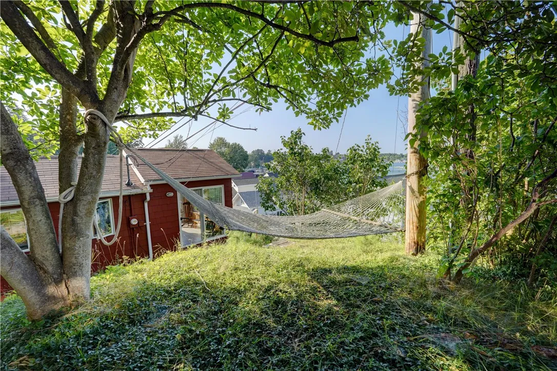 8258 S Shore Road, Sodus, New York 14555, Sodus, New York 14555, 1 Bedroom Bedrooms, 3 Rooms Rooms,1 BathroomBathrooms,Residential,For Sale,8258 S Shore Road, Sodus, New York 14555,R1625384