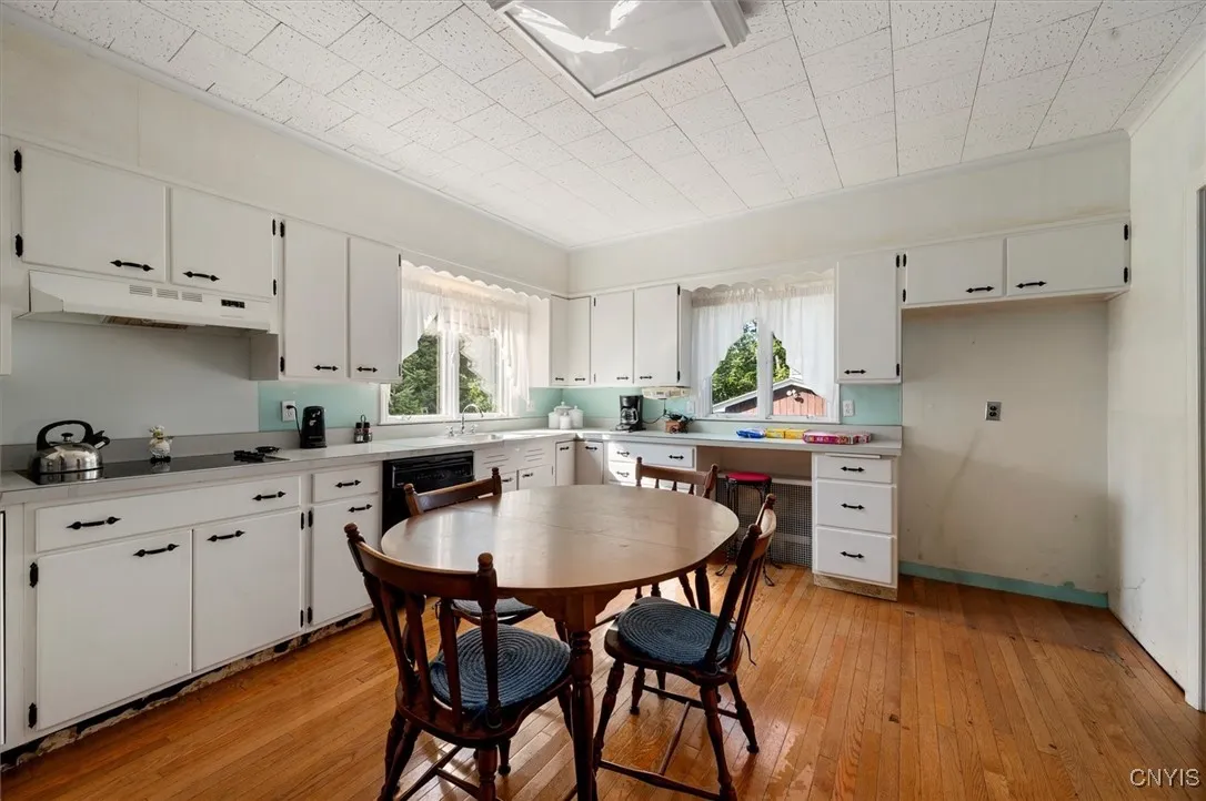 23 Bonnie Brae, Utica, New York 13501, Utica, New York 13501, 4 Bedrooms Bedrooms, 13 Rooms Rooms,1 BathroomBathrooms,Residential,For Sale,23 Bonnie Brae, Utica, New York 13501,S1625438