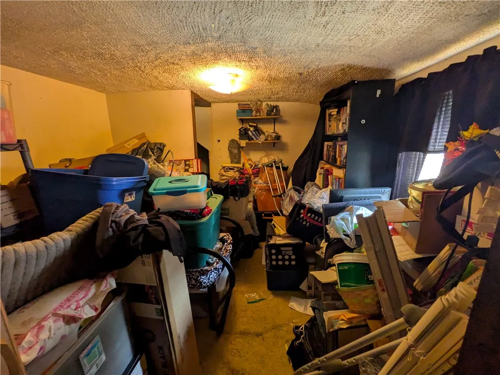 117 Pear Street, Bradford Town, Pennsylvania 16701, Bradford Town, Pennsylvania 16701, 4 Bedrooms Bedrooms, 8 Rooms Rooms,1 BathroomBathrooms,Residential,For Sale,117 Pear Street, Bradford Town, Pennsylvania 16701,R1625452