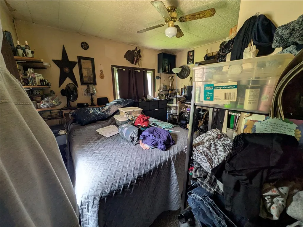 117 Pear Street, Bradford Town, Pennsylvania 16701, Bradford Town, Pennsylvania 16701, 4 Bedrooms Bedrooms, 8 Rooms Rooms,1 BathroomBathrooms,Residential,For Sale,117 Pear Street, Bradford Town, Pennsylvania 16701,R1625452