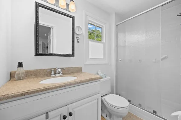 Master Bath with New Bath Fitter Fixture