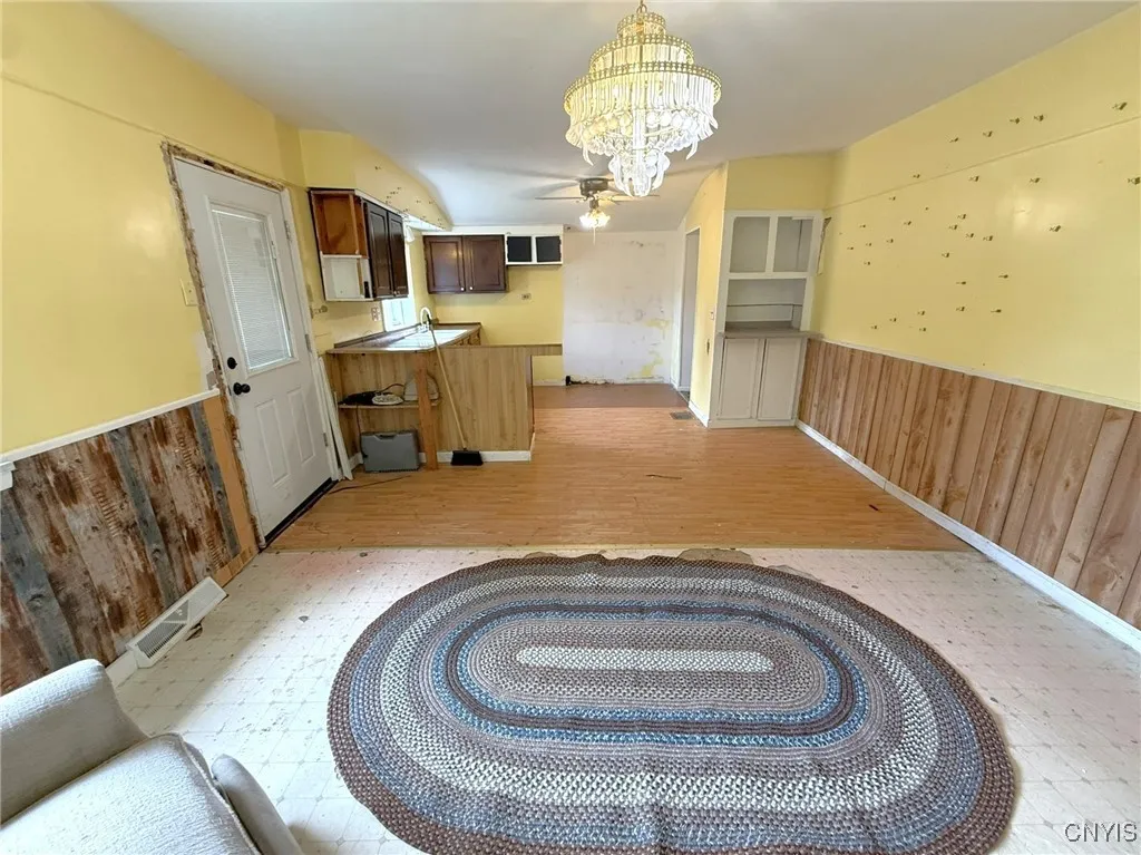 9394 Brewerton Road, Cicero, New York 13029, Cicero, New York 13029, 2 Bedrooms Bedrooms, 6 Rooms Rooms,1 BathroomBathrooms,Residential,For Sale,9394 Brewerton Road, Cicero, New York 13029,S1624319
