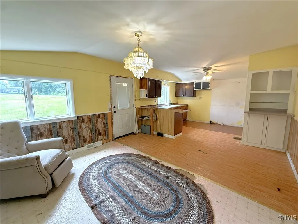 9394 Brewerton Road, Cicero, New York 13029, Cicero, New York 13029, 2 Bedrooms Bedrooms, 6 Rooms Rooms,1 BathroomBathrooms,Residential,For Sale,9394 Brewerton Road, Cicero, New York 13029,S1624319