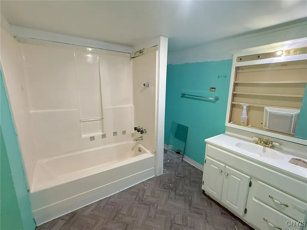 9394 Brewerton Road, Cicero, New York 13029, Cicero, New York 13029, 2 Bedrooms Bedrooms, 6 Rooms Rooms,1 BathroomBathrooms,Residential,For Sale,9394 Brewerton Road, Cicero, New York 13029,S1624319