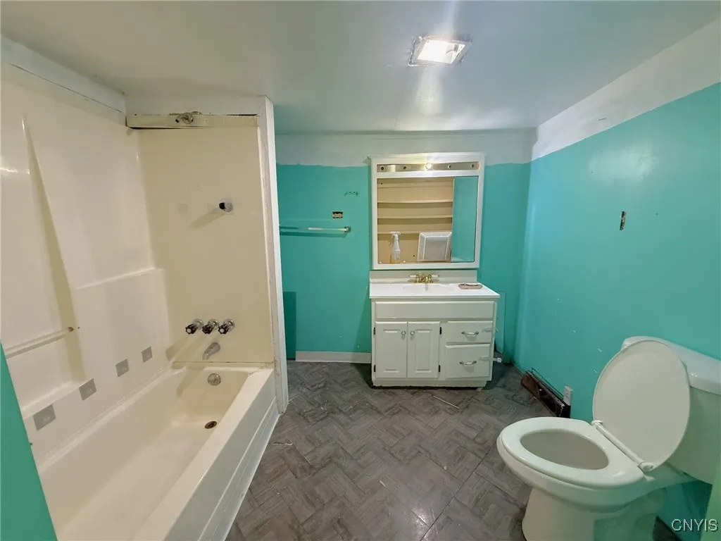 9394 Brewerton Road, Cicero, New York 13029, Cicero, New York 13029, 2 Bedrooms Bedrooms, 6 Rooms Rooms,1 BathroomBathrooms,Residential,For Sale,9394 Brewerton Road, Cicero, New York 13029,S1624319