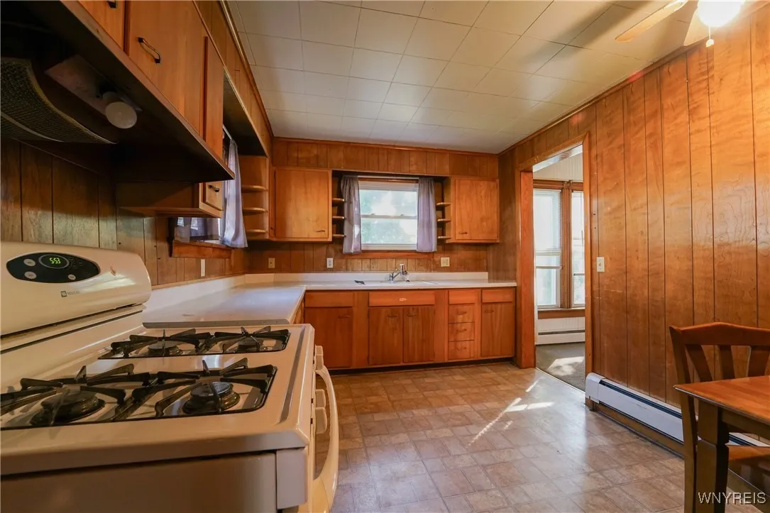 25 East Talcott Street, Dunkirk, New York 14048, Dunkirk, New York 14048, 3 Bedrooms Bedrooms, ,2 BathroomsBathrooms,Residential,For Sale,25 East Talcott Street, Dunkirk, New York 14048,B1625609