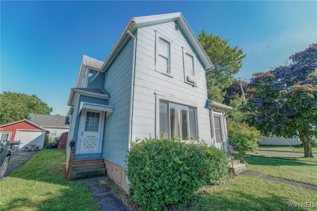 25 East Talcott Street, Dunkirk, New York 14048, Dunkirk, New York 14048, 3 Bedrooms Bedrooms, ,2 BathroomsBathrooms,Residential,For Sale,25 East Talcott Street, Dunkirk, New York 14048,B1625609