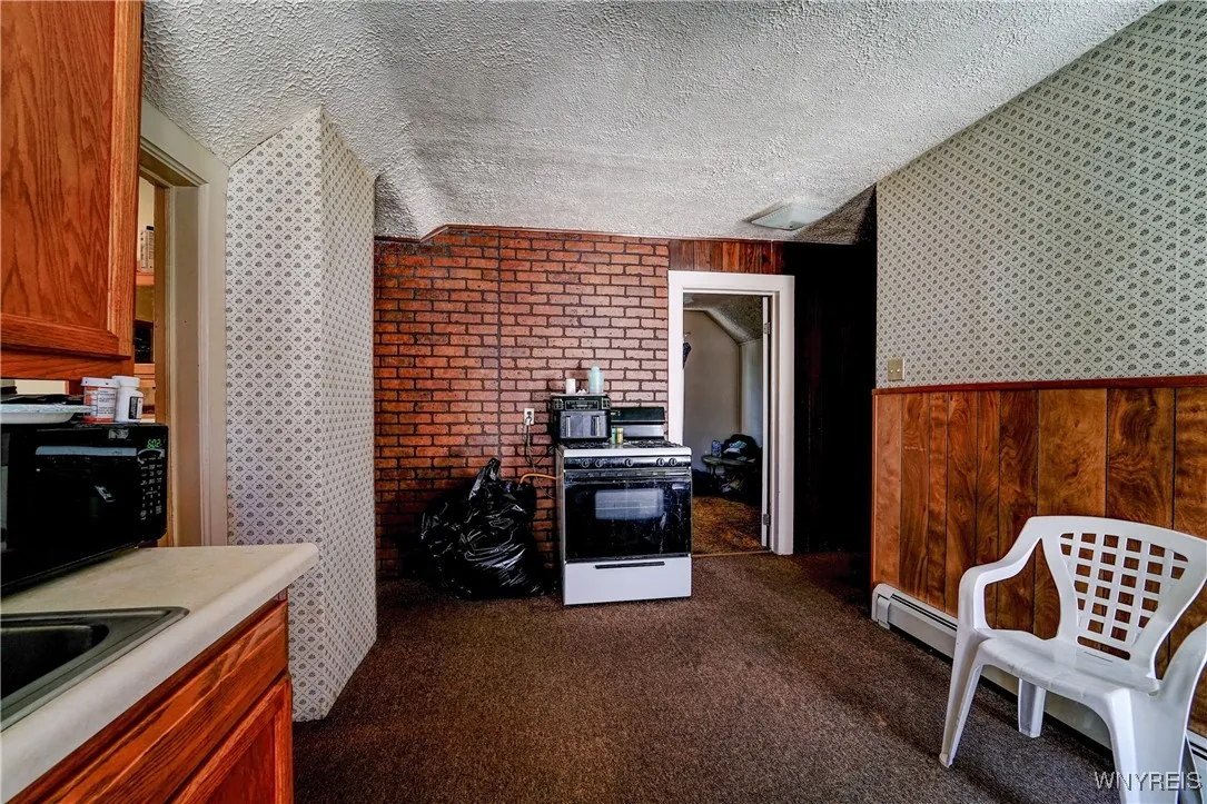 25 East Talcott Street, Dunkirk, New York 14048, Dunkirk, New York 14048, 3 Bedrooms Bedrooms, ,2 BathroomsBathrooms,Residential,For Sale,25 East Talcott Street, Dunkirk, New York 14048,B1625609