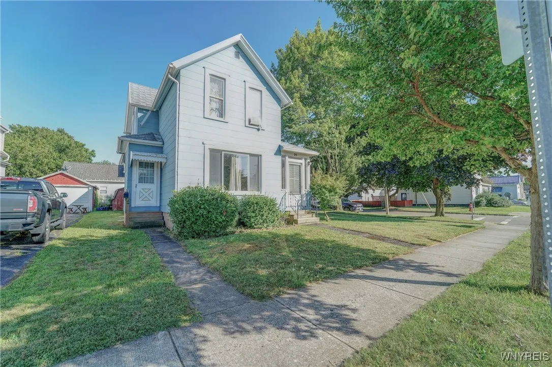 25 East Talcott Street, Dunkirk, New York 14048, Dunkirk, New York 14048, 3 Bedrooms Bedrooms, ,2 BathroomsBathrooms,Residential,For Sale,25 East Talcott Street, Dunkirk, New York 14048,B1625609
