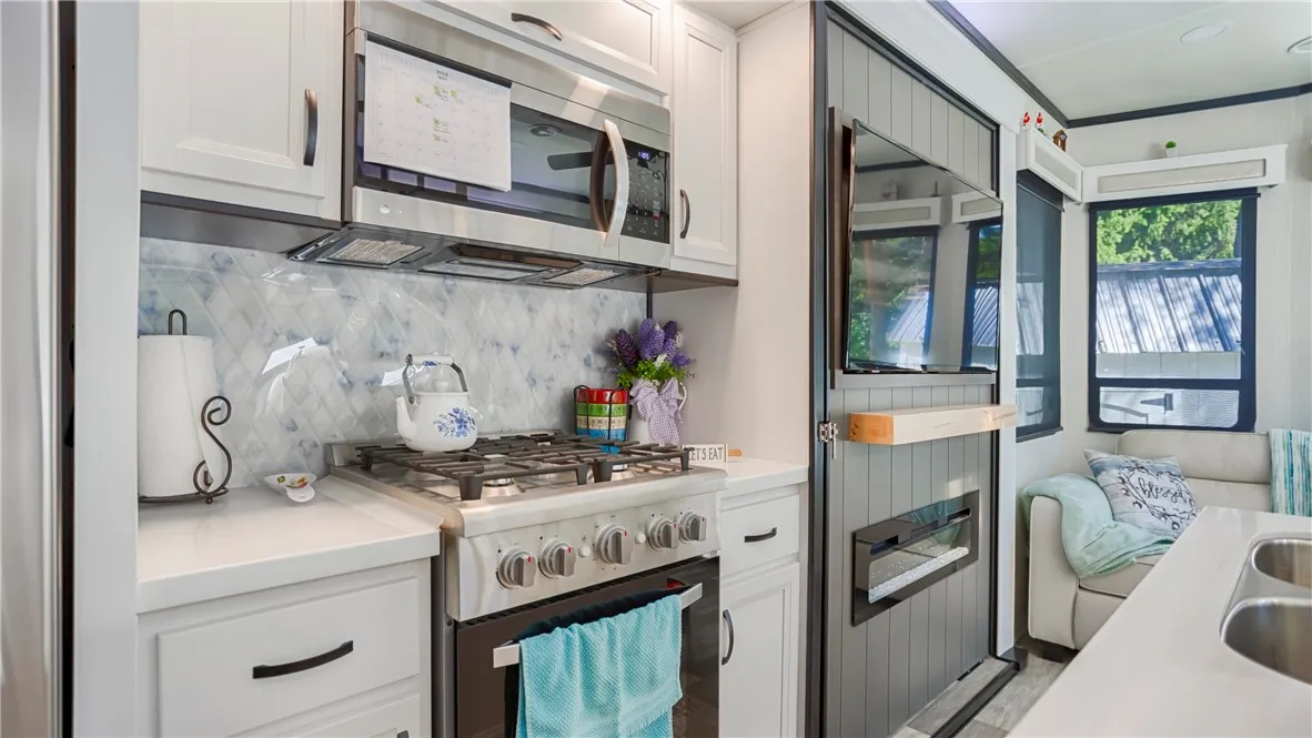 1475 West Town Line, Phelps, New York 14532, Phelps, New York 14532, 3 Bedrooms Bedrooms, 3 Rooms Rooms,1 BathroomBathrooms,Residential,For Sale,1475 West Town Line, Phelps, New York 14532,R1625598