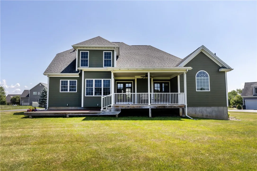 329 Wexford Lane, Horseheads, New York 14845, Horseheads, New York 14845, 4 Bedrooms Bedrooms, 11 Rooms Rooms,2 BathroomsBathrooms,Residential,For Sale,329 Wexford Lane, Horseheads, New York 14845,R1622786