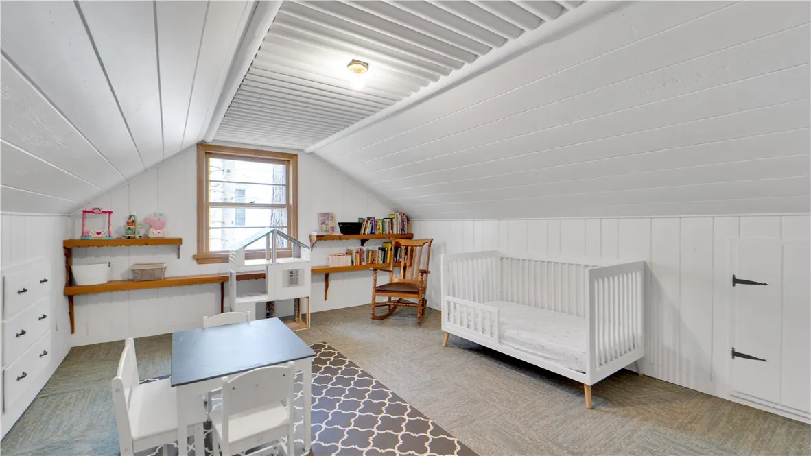288 Oakridge Drive, Irondequoit, New York 14617, Irondequoit, New York 14617, 4 Bedrooms Bedrooms, 7 Rooms Rooms,2 BathroomsBathrooms,Residential Lease,For Rent,288 Oakridge Drive, Irondequoit, New York 14617,R1625388