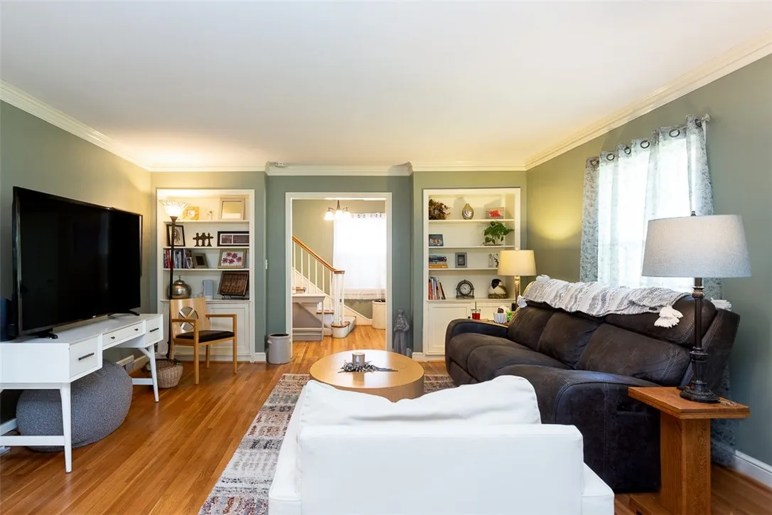 19 Main Street, Geneseo, New York 14454, Geneseo, New York 14454, 3 Bedrooms Bedrooms, 8 Rooms Rooms,3 BathroomsBathrooms,Residential,Closed,19 Main Street, Geneseo, New York 14454,0,R1624934