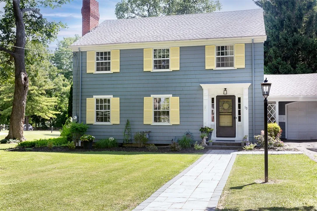 19 Main Street, Geneseo, New York 14454, Geneseo, New York 14454, 3 Bedrooms Bedrooms, 8 Rooms Rooms,3 BathroomsBathrooms,Residential,Closed,19 Main Street, Geneseo, New York 14454,0,R1624934