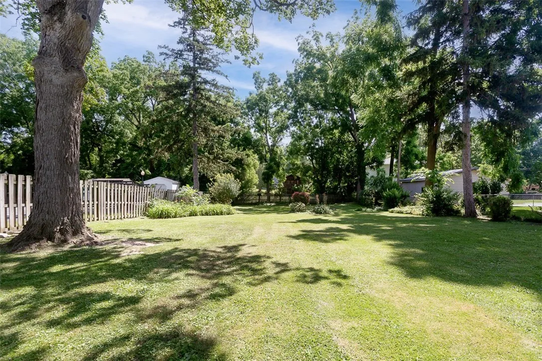 19 Main Street, Geneseo, New York 14454, Geneseo, New York 14454, 3 Bedrooms Bedrooms, 8 Rooms Rooms,3 BathroomsBathrooms,Residential,Closed,19 Main Street, Geneseo, New York 14454,0,R1624934