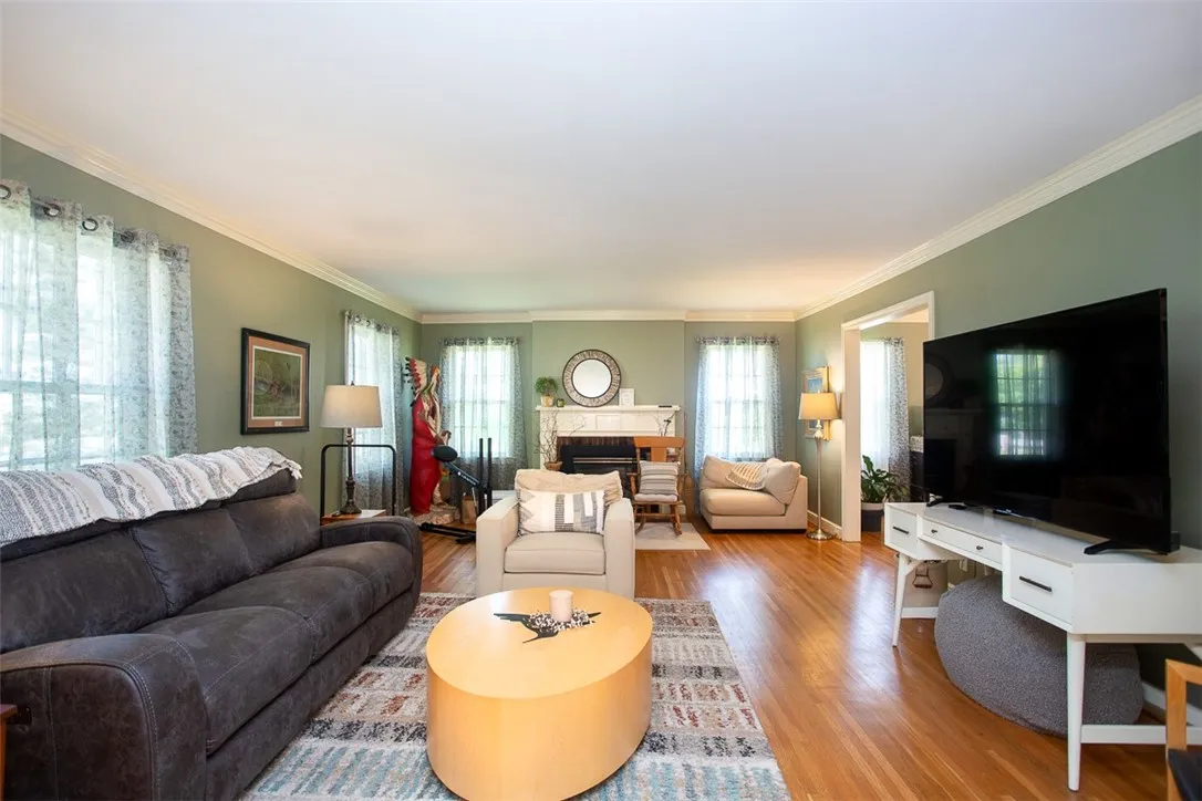 19 Main Street, Geneseo, New York 14454, Geneseo, New York 14454, 3 Bedrooms Bedrooms, 8 Rooms Rooms,3 BathroomsBathrooms,Residential,Closed,19 Main Street, Geneseo, New York 14454,0,R1624934