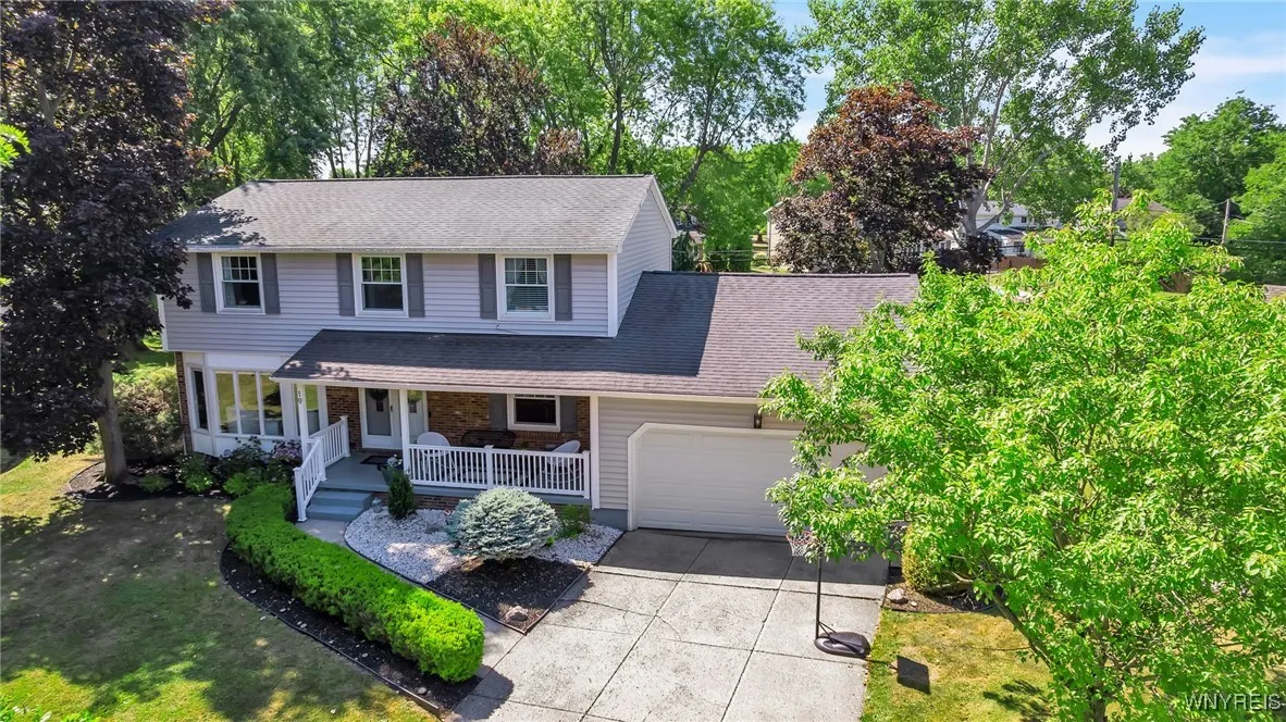 19 Countryside Court, Amherst, New York 14221, Amherst, New York 14221, 4 Bedrooms Bedrooms, 9 Rooms Rooms,1 BathroomBathrooms,Residential,For Sale,19 Countryside Court, Amherst, New York 14221,B1625357