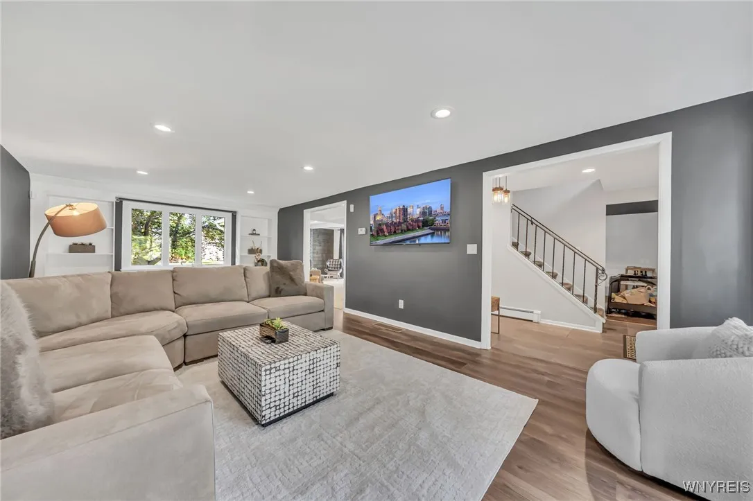 19 Countryside Court, Amherst, New York 14221, Amherst, New York 14221, 4 Bedrooms Bedrooms, 9 Rooms Rooms,1 BathroomBathrooms,Residential,For Sale,19 Countryside Court, Amherst, New York 14221,B1625357
