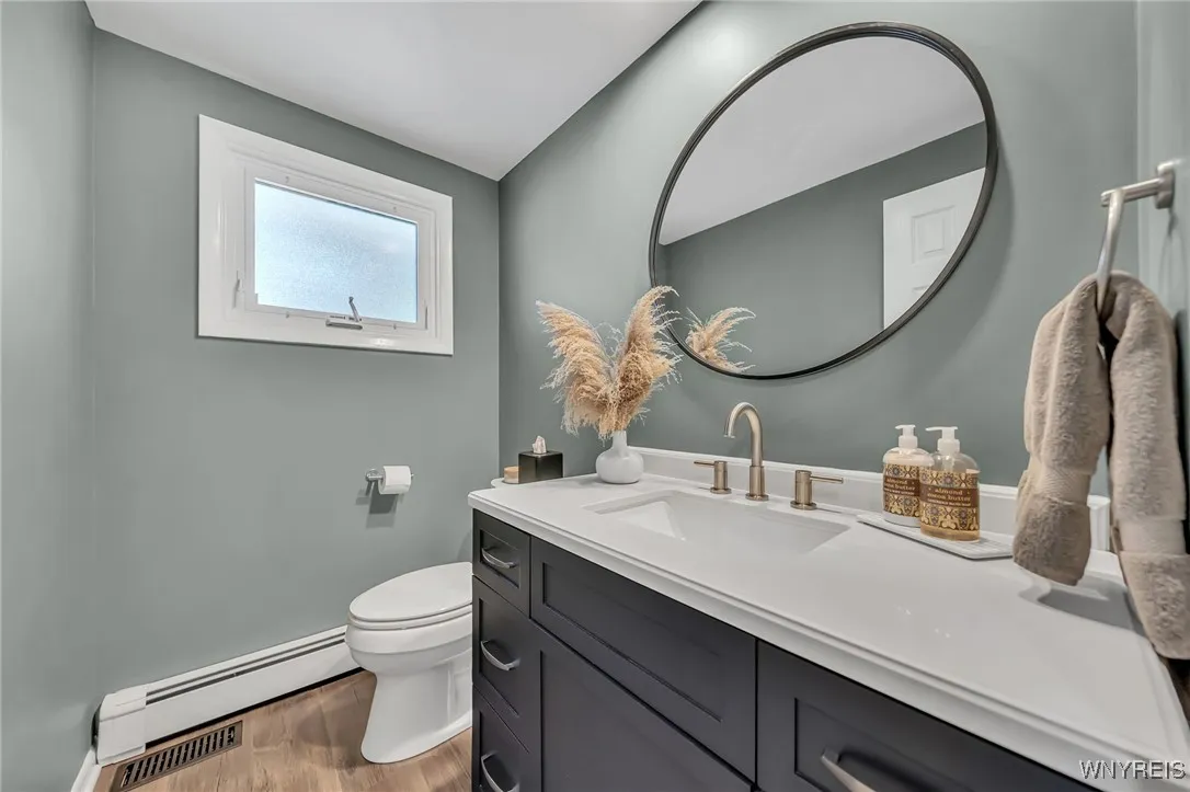 19 Countryside Court, Amherst, New York 14221, Amherst, New York 14221, 4 Bedrooms Bedrooms, 9 Rooms Rooms,1 BathroomBathrooms,Residential,For Sale,19 Countryside Court, Amherst, New York 14221,B1625357