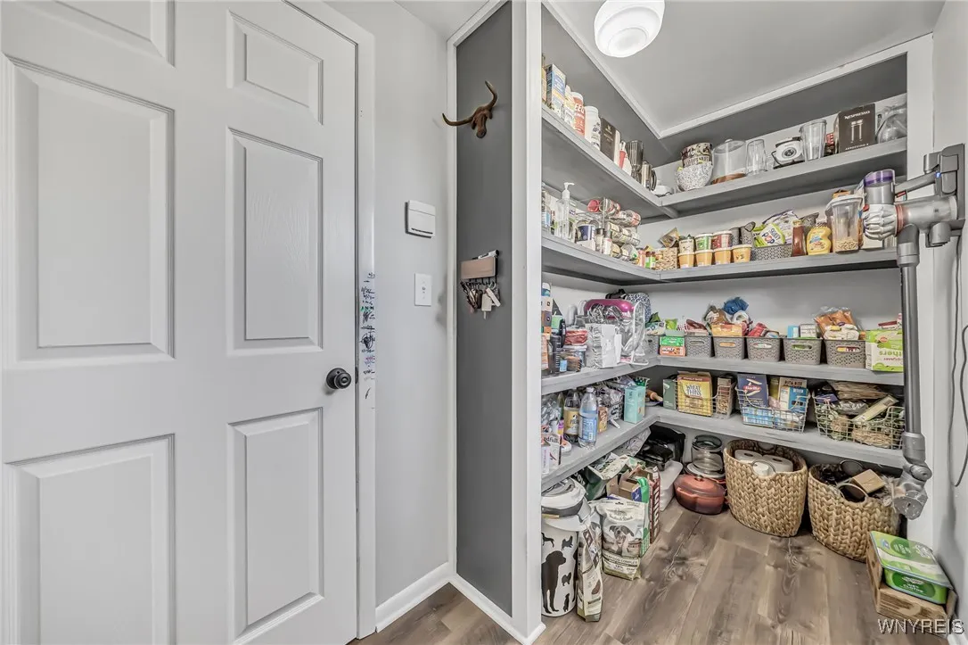 19 Countryside Court, Amherst, New York 14221, Amherst, New York 14221, 4 Bedrooms Bedrooms, 9 Rooms Rooms,1 BathroomBathrooms,Residential,For Sale,19 Countryside Court, Amherst, New York 14221,B1625357