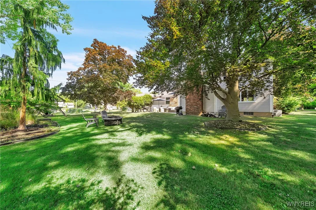 19 Countryside Court, Amherst, New York 14221, Amherst, New York 14221, 4 Bedrooms Bedrooms, 9 Rooms Rooms,1 BathroomBathrooms,Residential,For Sale,19 Countryside Court, Amherst, New York 14221,B1625357