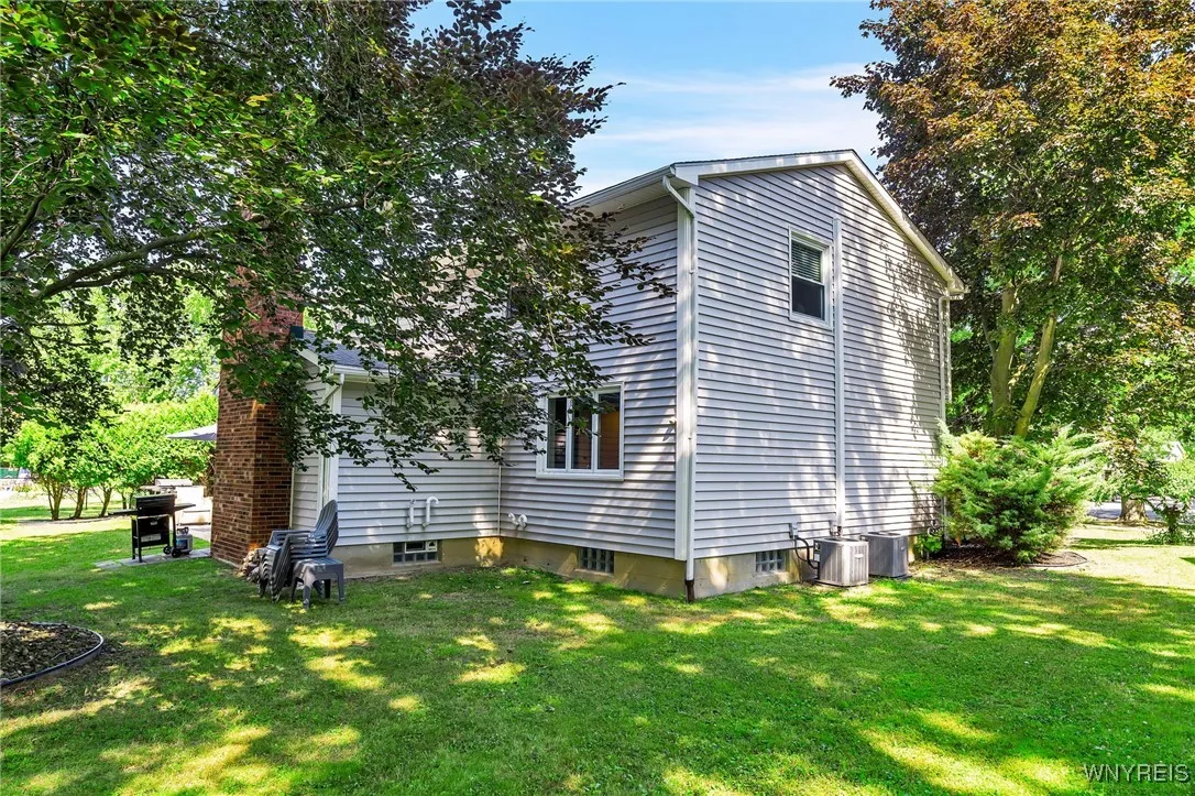 19 Countryside Court, Amherst, New York 14221, Amherst, New York 14221, 4 Bedrooms Bedrooms, 9 Rooms Rooms,1 BathroomBathrooms,Residential,For Sale,19 Countryside Court, Amherst, New York 14221,B1625357
