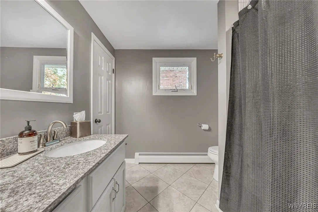 19 Countryside Court, Amherst, New York 14221, Amherst, New York 14221, 4 Bedrooms Bedrooms, 9 Rooms Rooms,1 BathroomBathrooms,Residential,For Sale,19 Countryside Court, Amherst, New York 14221,B1625357