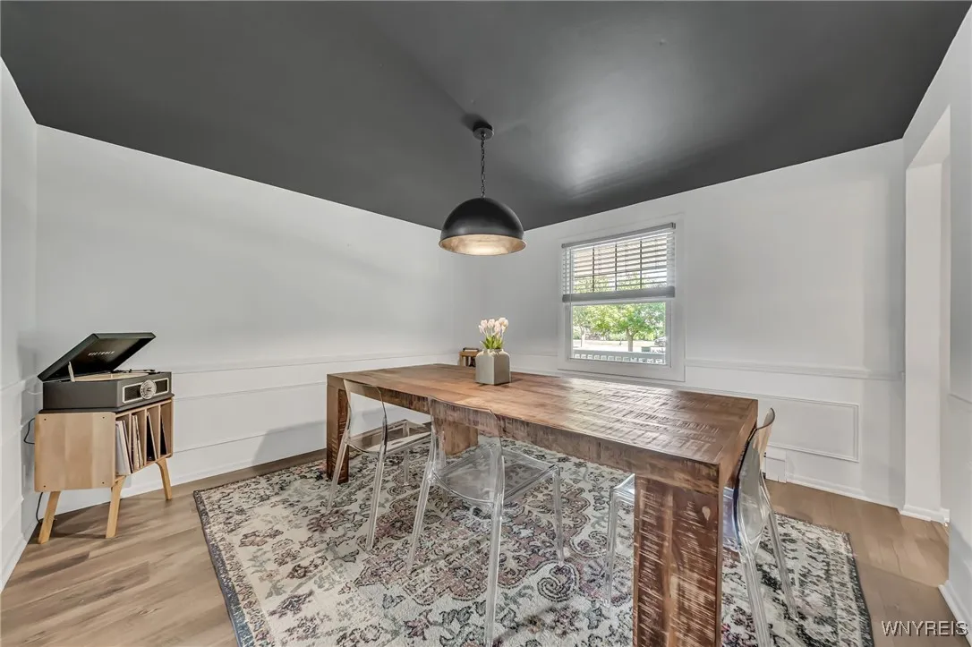 19 Countryside Court, Amherst, New York 14221, Amherst, New York 14221, 4 Bedrooms Bedrooms, 9 Rooms Rooms,1 BathroomBathrooms,Residential,For Sale,19 Countryside Court, Amherst, New York 14221,B1625357
