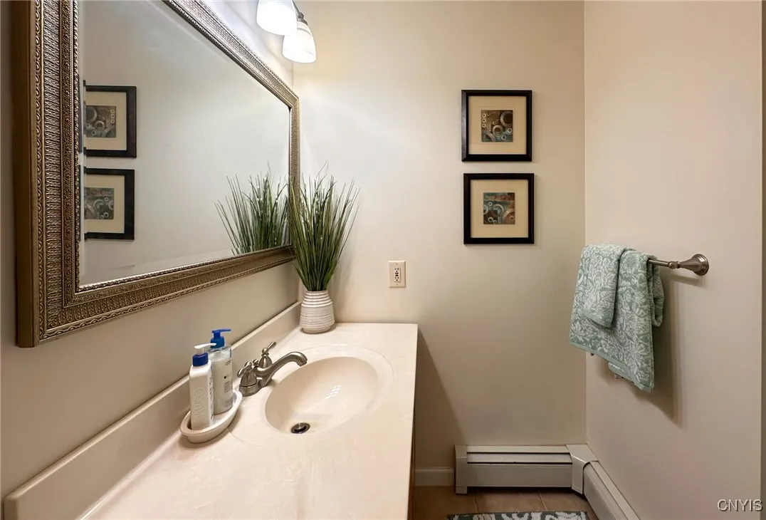 7 Symphony Place, Whitestown, New York 13492, Whitestown, New York 13492, 3 Bedrooms Bedrooms, 9 Rooms Rooms,2 BathroomsBathrooms,Residential,Closed,7 Symphony Place, Whitestown, New York 13492,0,S1625627