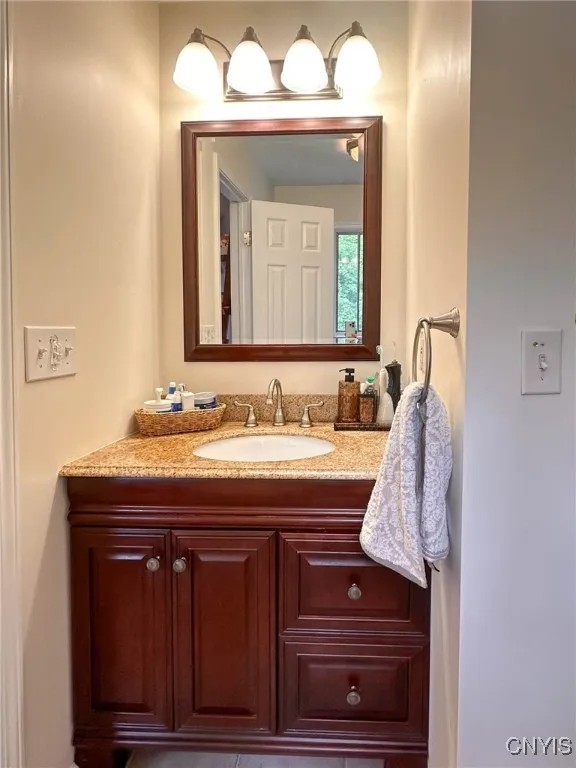 7 Symphony Place, Whitestown, New York 13492, Whitestown, New York 13492, 3 Bedrooms Bedrooms, 9 Rooms Rooms,2 BathroomsBathrooms,Residential,Closed,7 Symphony Place, Whitestown, New York 13492,0,S1625627