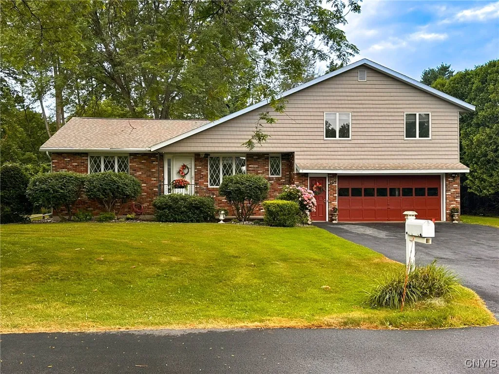 7 Symphony Place, Whitestown, New York 13492, Whitestown, New York 13492, 3 Bedrooms Bedrooms, 9 Rooms Rooms,2 BathroomsBathrooms,Residential,Closed,7 Symphony Place, Whitestown, New York 13492,0,S1625627