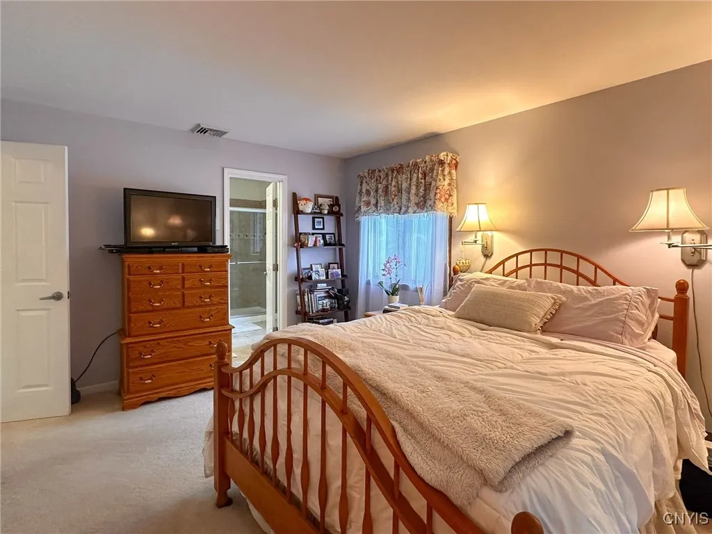 7 Symphony Place, Whitestown, New York 13492, Whitestown, New York 13492, 3 Bedrooms Bedrooms, 9 Rooms Rooms,2 BathroomsBathrooms,Residential,Closed,7 Symphony Place, Whitestown, New York 13492,0,S1625627