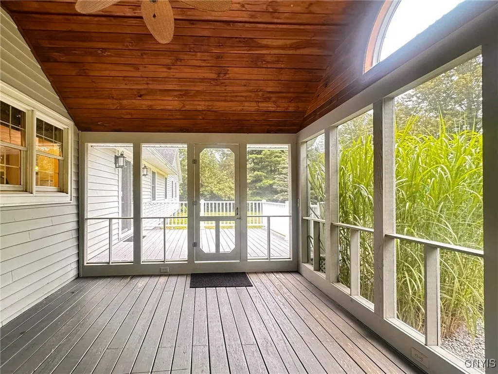 97 1/2 Sanger Avenue, New Hartford, New York 13413, New Hartford, New York 13413, 3 Bedrooms Bedrooms, 7 Rooms Rooms,2 BathroomsBathrooms,Residential Lease,For Rent,97 1/2 Sanger Avenue, New Hartford, New York 13413,S1625625