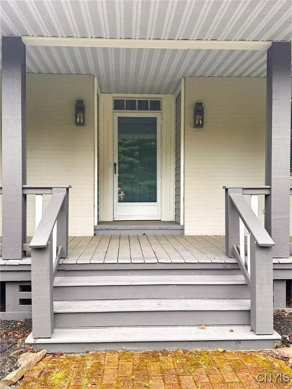 97 1/2 Sanger Avenue, New Hartford, New York 13413, New Hartford, New York 13413, 3 Bedrooms Bedrooms, 7 Rooms Rooms,2 BathroomsBathrooms,Residential Lease,For Rent,97 1/2 Sanger Avenue, New Hartford, New York 13413,S1625625