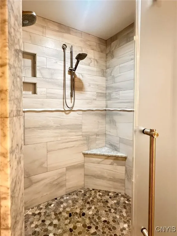 97 1/2 Sanger Avenue, New Hartford, New York 13413, New Hartford, New York 13413, 3 Bedrooms Bedrooms, 7 Rooms Rooms,2 BathroomsBathrooms,Residential Lease,For Rent,97 1/2 Sanger Avenue, New Hartford, New York 13413,S1625625