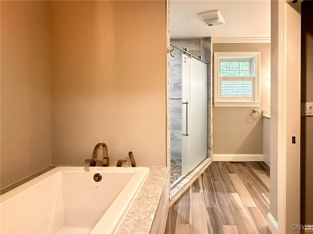 97 1/2 Sanger Avenue, New Hartford, New York 13413, New Hartford, New York 13413, 3 Bedrooms Bedrooms, 7 Rooms Rooms,2 BathroomsBathrooms,Residential Lease,For Rent,97 1/2 Sanger Avenue, New Hartford, New York 13413,S1625625
