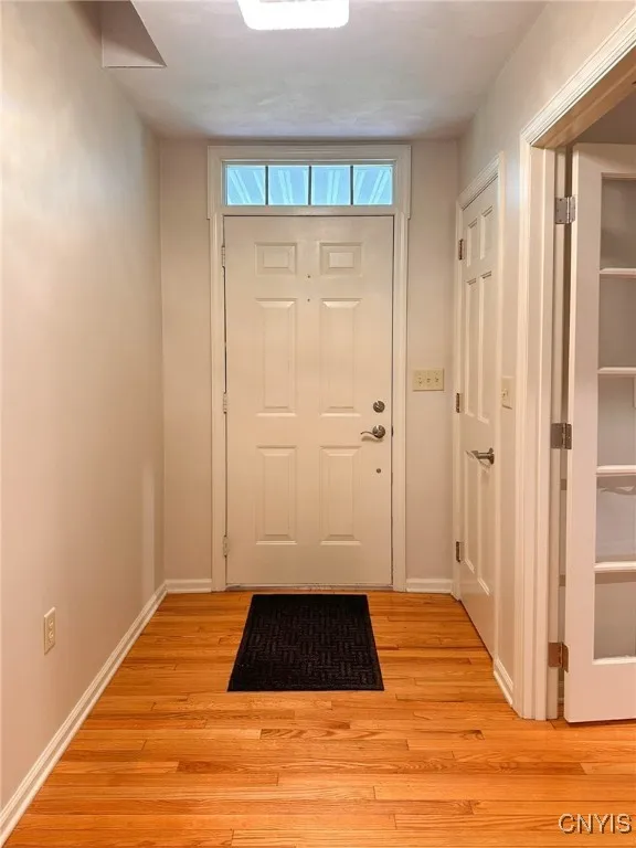 97 1/2 Sanger Avenue, New Hartford, New York 13413, New Hartford, New York 13413, 3 Bedrooms Bedrooms, 7 Rooms Rooms,2 BathroomsBathrooms,Residential Lease,For Rent,97 1/2 Sanger Avenue, New Hartford, New York 13413,S1625625