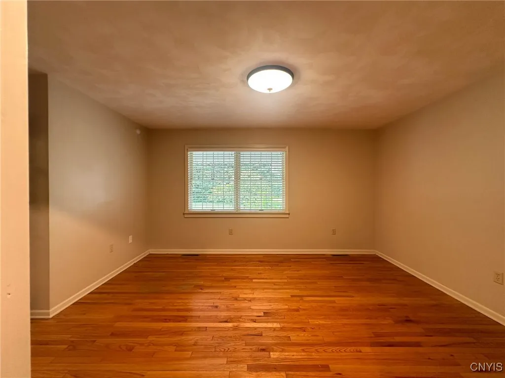 97 1/2 Sanger Avenue, New Hartford, New York 13413, New Hartford, New York 13413, 3 Bedrooms Bedrooms, 7 Rooms Rooms,2 BathroomsBathrooms,Residential Lease,For Rent,97 1/2 Sanger Avenue, New Hartford, New York 13413,S1625625