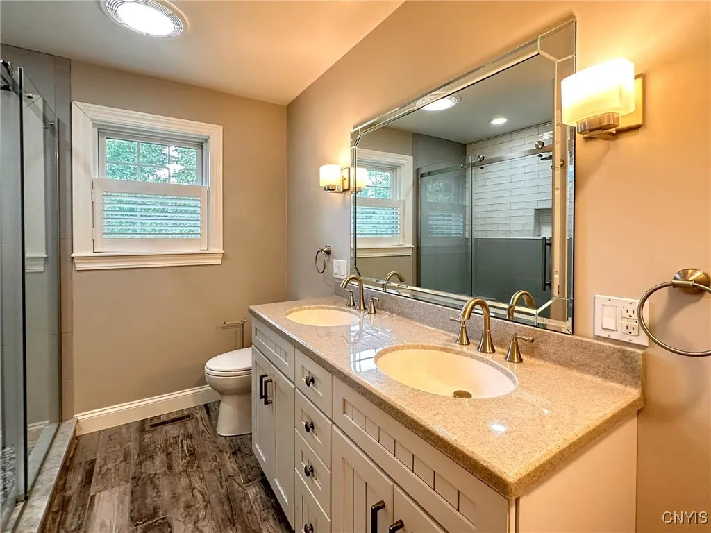 97 1/2 Sanger Avenue, New Hartford, New York 13413, New Hartford, New York 13413, 3 Bedrooms Bedrooms, 7 Rooms Rooms,2 BathroomsBathrooms,Residential Lease,For Rent,97 1/2 Sanger Avenue, New Hartford, New York 13413,S1625625