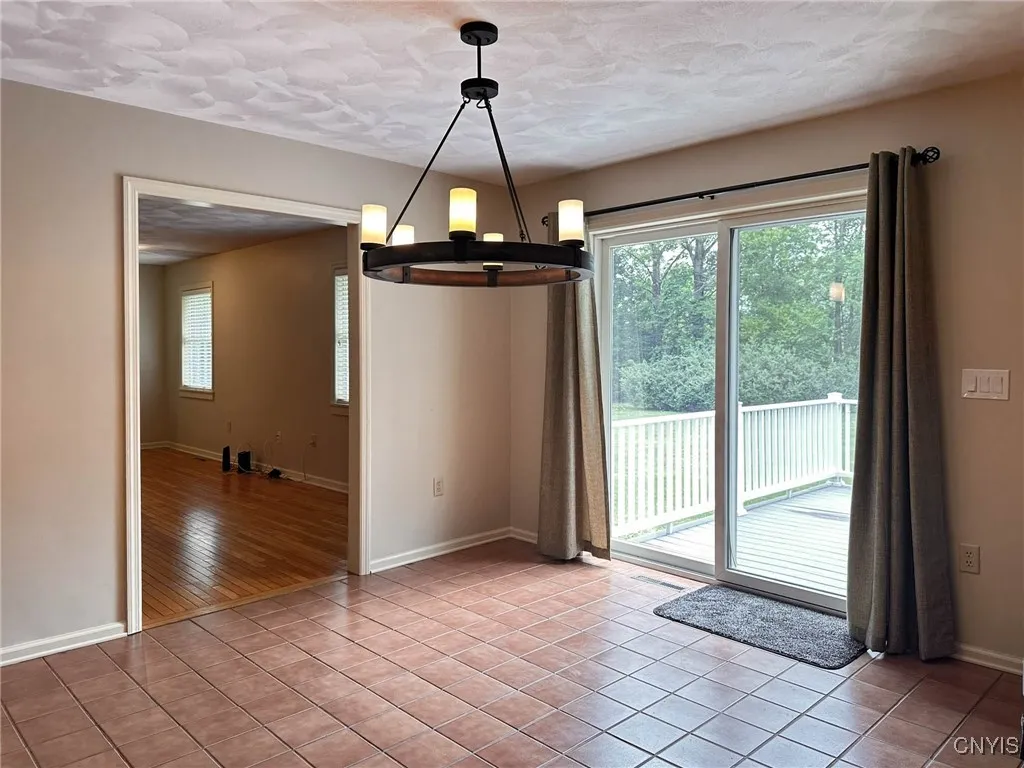 97 1/2 Sanger Avenue, New Hartford, New York 13413, New Hartford, New York 13413, 3 Bedrooms Bedrooms, 7 Rooms Rooms,2 BathroomsBathrooms,Residential Lease,For Rent,97 1/2 Sanger Avenue, New Hartford, New York 13413,S1625625